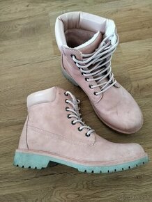 Ružové zimné topánky