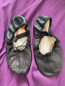 Kožené baletky piškóty veľkosť 31, gumička miesto remienka,