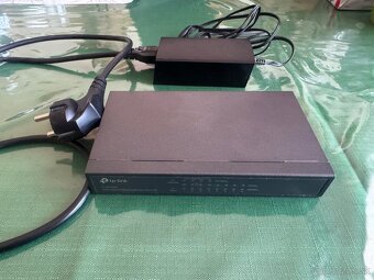 TP-Link TL-SG1008P