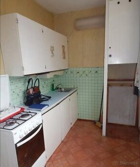Dopyt 1 prípadne 2 izbový byt v pôvodnom stave