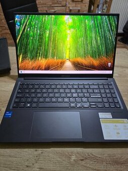 Asus Vivobook 15 Oled model 2024 plnefunkcny so 16gb ram 1Tb