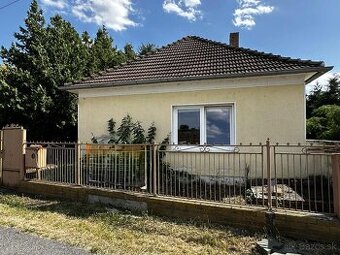 Predám 3 izb. dom po čiast.rekonstr. v Malých Dvirnikoch