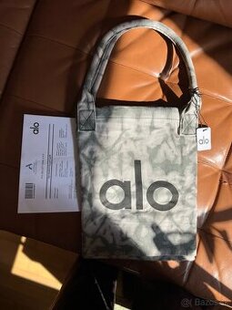 Alo Yoga tote bag