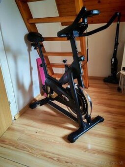 Stacionárny bicykel