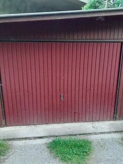 Predám elektrickú výklopnú bránu