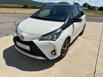 Toyotu yaris 1.5 benzin 82Kw manual, výbava Selection