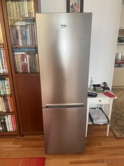 BEKO chladnička CSA270K30XPN