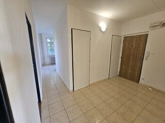 Na predaj 3 izbový byt s balkónom vo Zvolene