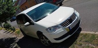 VW TOURAN 2010