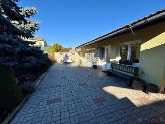 Komfortný 6-izbový dom s 3 kúpeľńami, wellnessom, garáže