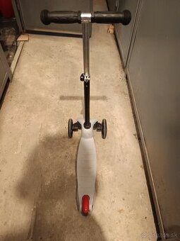 Predám detskú kolobežku.