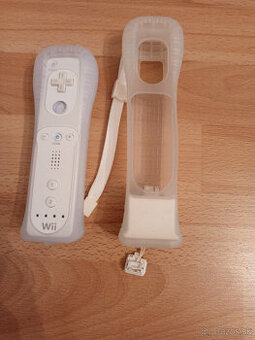 Nintendo Wii - ORIGINÁL ovládač NINTENDO + Motion Plus Adapt