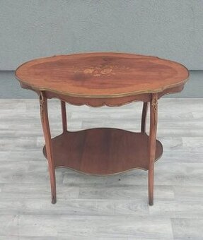 Stolík príručný v štýle Ľudovíta XV.