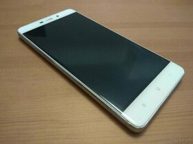 Predám smartphone Xiaomi Redmi 4 32GB biely