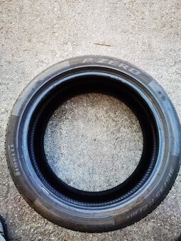 Predám 2x letné pneu 315/35R21