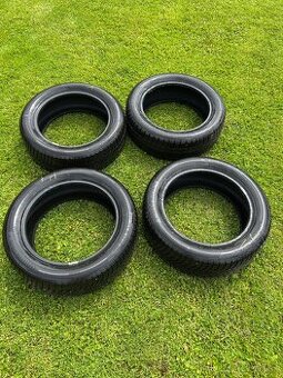 Continental 215/55 R17 98V XL