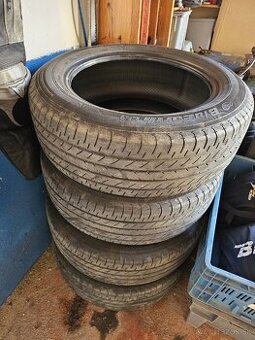 Yokohama 225/60 R18 letne