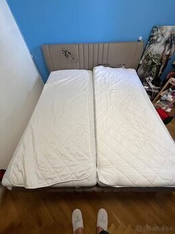 Posteľ + matrace + lišty