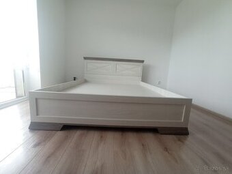 Predám manželskú posteľ 160x200