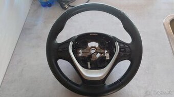 Volant z BMW F36 - 1