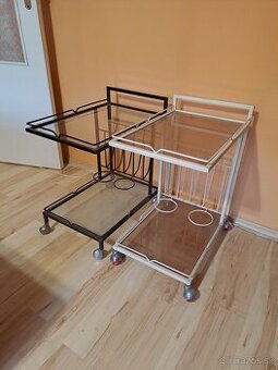 Retro servírovacie stolíky