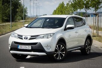 Toyota RAV4 2.2D 110kw A/T 4x4 / AJ NA SPLÁTKY /