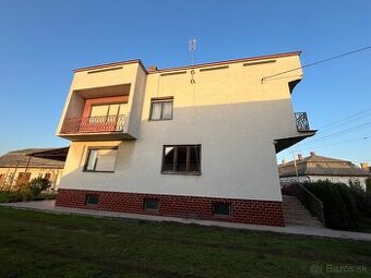 Na predaj: Rodinný dom s veľkým pozemkom v obci Ptrukša (okr