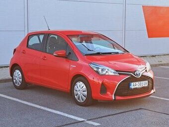 Toyota Yaris Hybrid 2015  AUTOMAT
