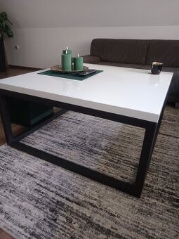 Konferenčný stolík