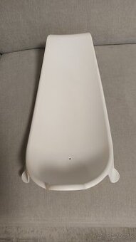 Lehátko do vaničky Stokke