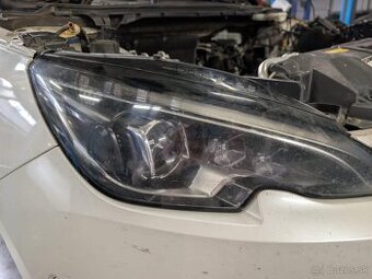 Peugeot 308 2.0 hdi 110 kw svetlomety