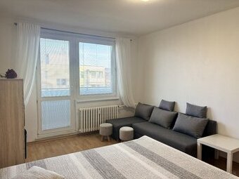 1-izb. byt na Juhu s balkónom