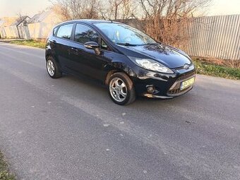 Ford Fiesta 1,6 tdci 66kw  Rok 2010