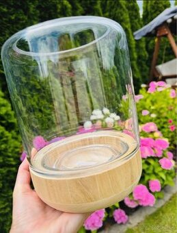 Okrasny svietnik alebo vaza drevo sklo