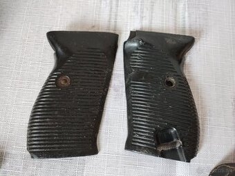 Prodám originální bakelitové střenky Walter P38