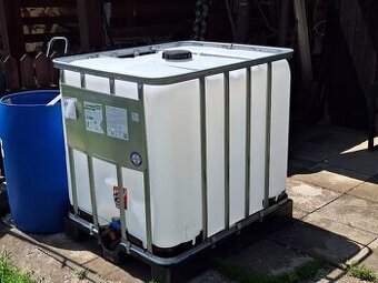IBC nádrž 1000 l