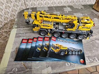 Lego Mobile Crane MK II 42009