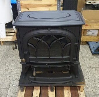 Liatinové kachle Jotul F 500 CB čierný lak