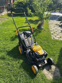 Benzínová kosačka s pojazdom Riwall pro rpm4735