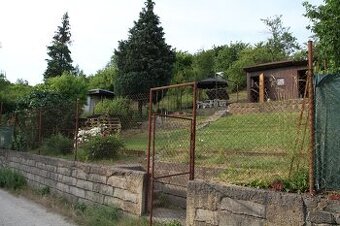 NA PREDAJ POZEMOK S CHATKOU S VÝHĽADOM NA KOŠICE