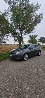 Opel Astra Sports Tourer .Rv 2011. 1.7 CDTI Diesel 81Kw110Ps
