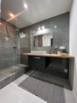 Prenájom krásny 2izb.byt,ul.Schurmanova,Nitra Centrum balkón