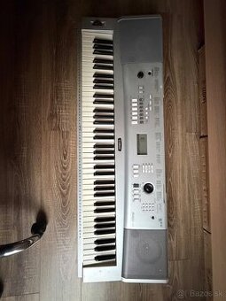 Predám klávesy Yamaha DGX 220