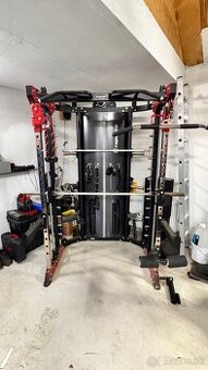 Multifunkčná posilovacia veža