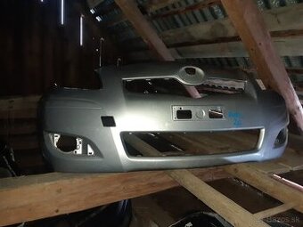 Toyota yaris 2 lift naraznik