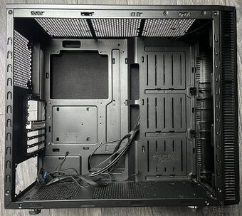 Pc Skrinka Fractal Design Define S Window