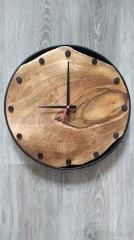 Drevene hodiny