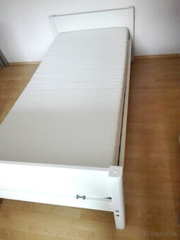 Flexa posteľ - masív