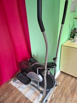 Eliptický trenažér