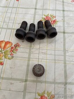 Predam bespecnostne sroby na Skoda,AUDI,Ww,Mercedes,Seat